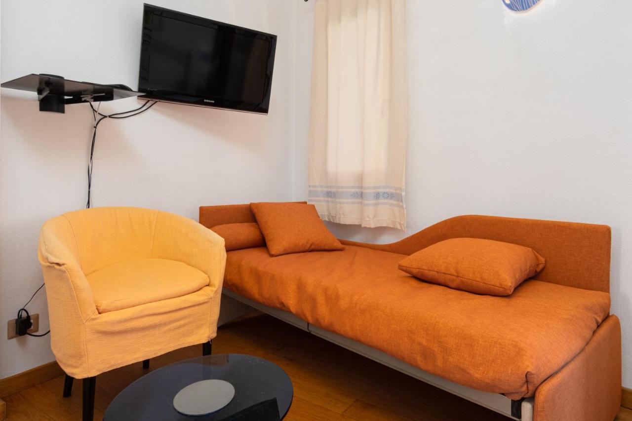 Seahouserent Cannigione Bagian luar foto